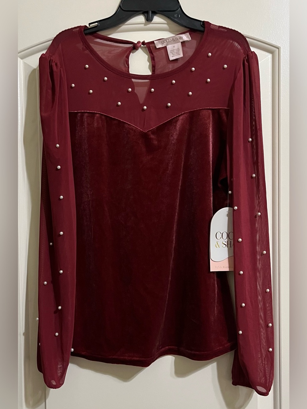 NWT Coco & Shay Burgundy Maroon Velvet Pearl Accent Blouse Top Size Medium